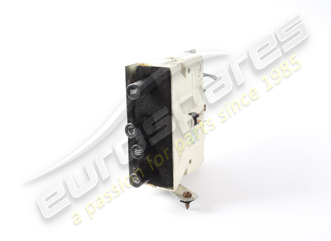UNIDAD DE CONTROL DE AIRE ACONDICIONADO USADA Ferrari. NÚMERO DE PIEZA 124075 (1)
