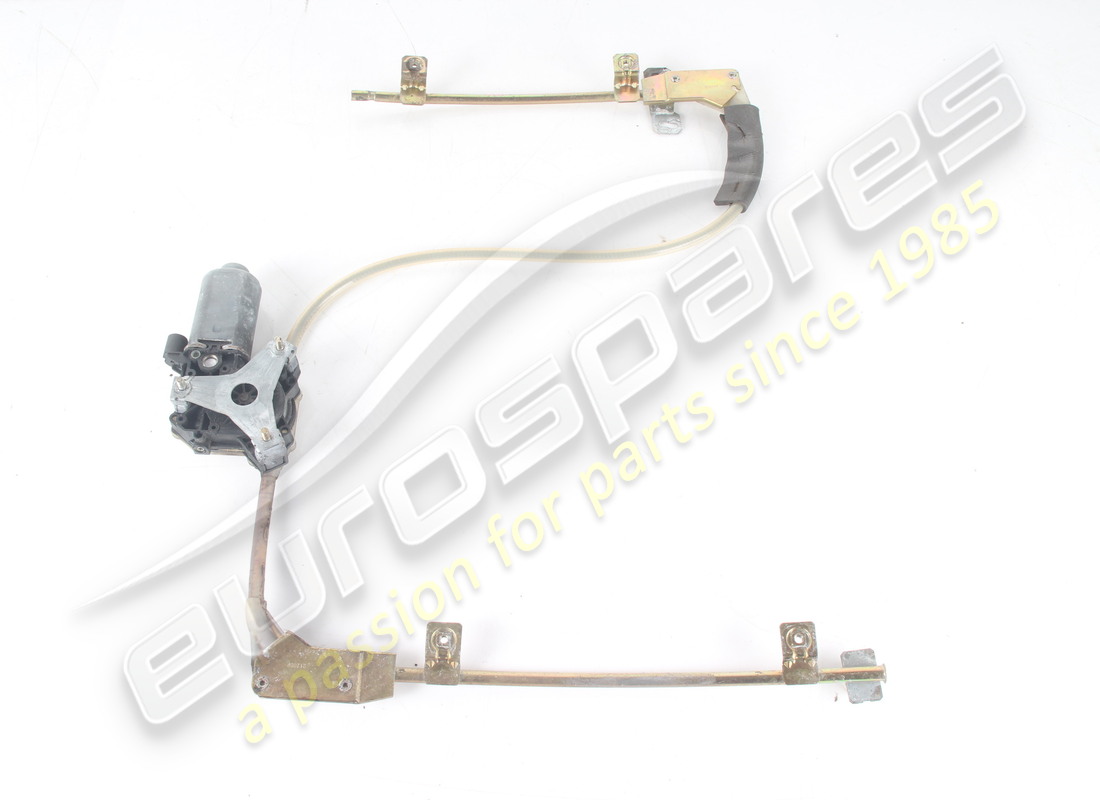 ELEVALUNAS DERECHO USADO Maserati. NÚMERO DE PIEZA 377705072 (1)