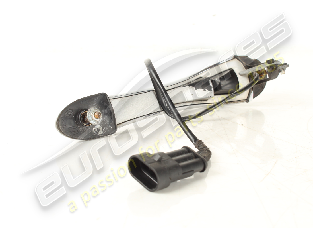 manija exterior de puerta derecha usada maserati. número de pieza 68808800 (2)