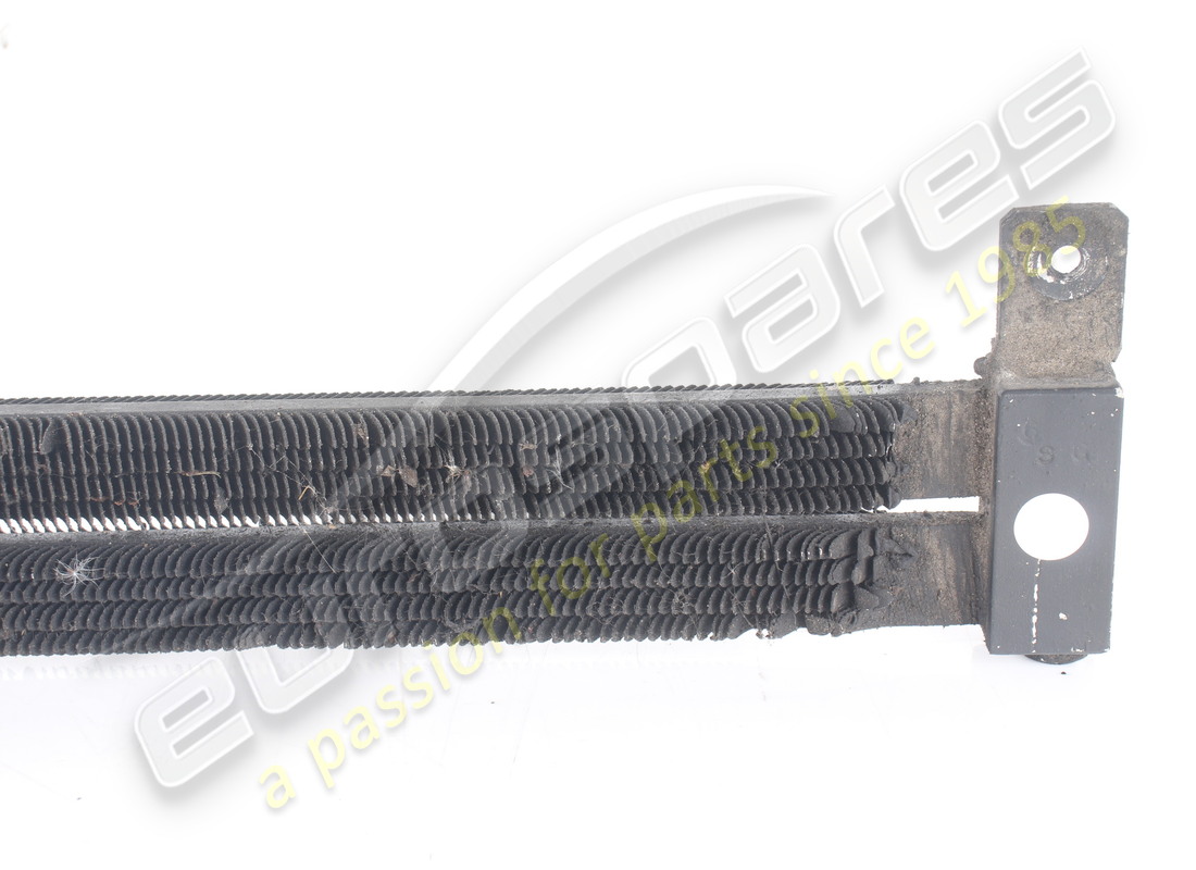 RADIADOR DE ACEITE RHD USADO MASERATI. NÚMERO DE PIEZA 367817618 (6) radiador de aceite rhd usado maserati. número de pieza 367817618 (6)