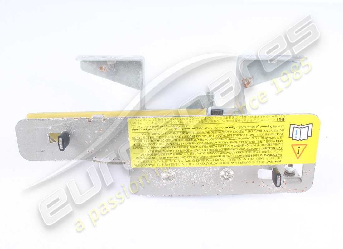 USADO ASTON MARTIN PERNO. NÚMERO DE PIEZA 4G437J168AC (3) usado aston martin perno. número de pieza 4g437j168ac (3)