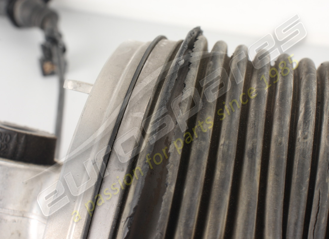 amortiguador magna ride lift dañado lamborghini. número de pieza 4t0412019r (3)