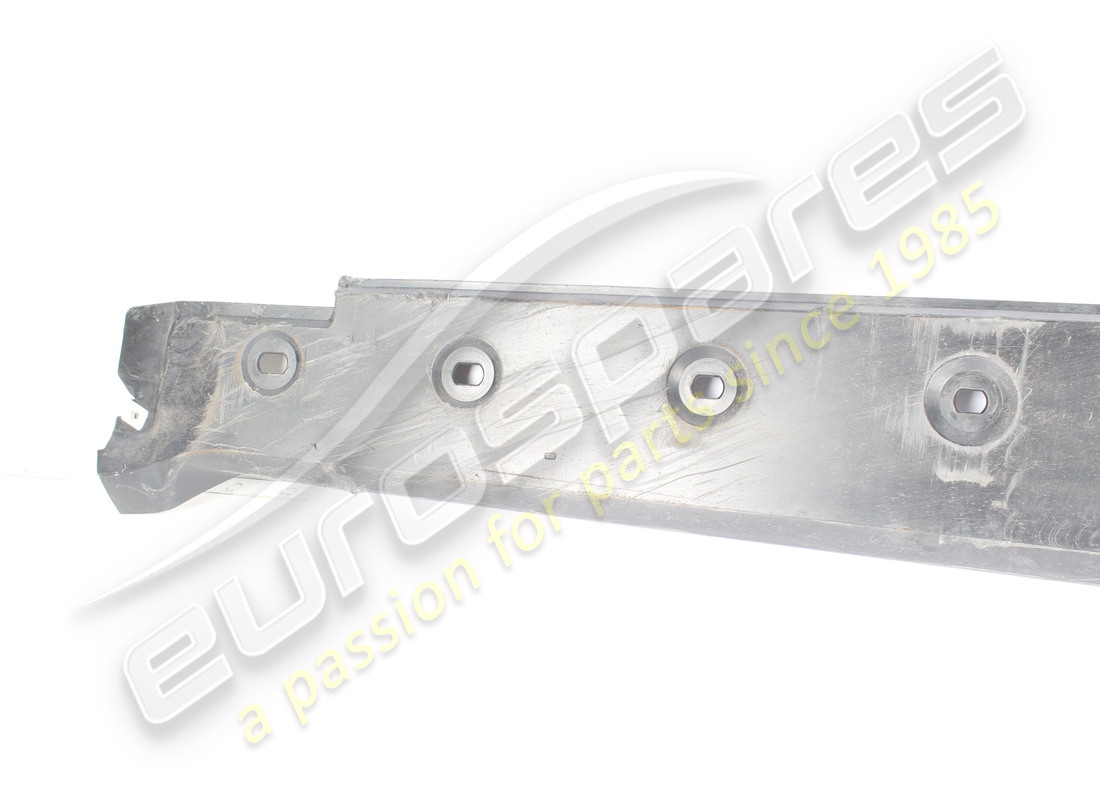 moldura del larguero lateral dañada porsche negro mate. número de pieza 9gt854886ok1 (3)