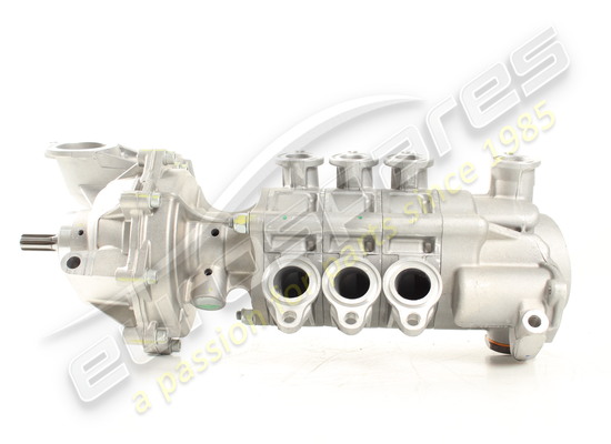 nuevo ferrari bomba completa de agua y aceite número de pieza 217628