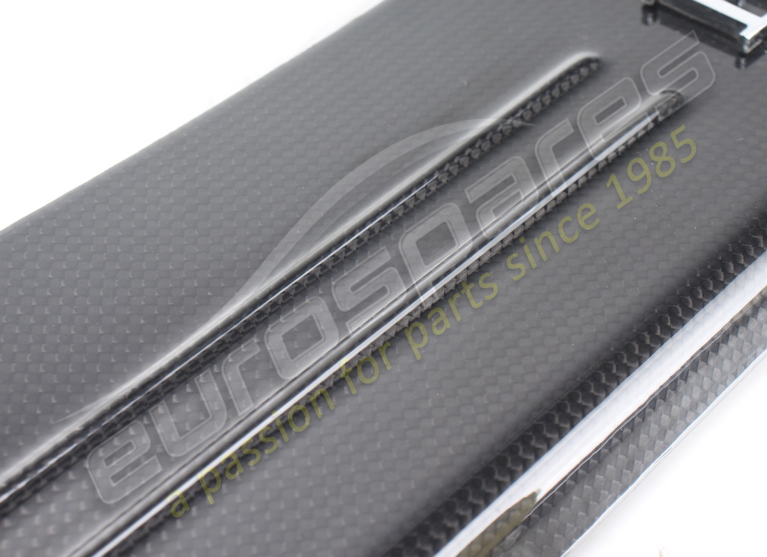 PLACA DE RACOR IZQUIERDA FERRARI USADA. NÚMERO DE PARTE 86873400 (4) placa de racor izquierda ferrari usada. número de parte 86873400 (4)