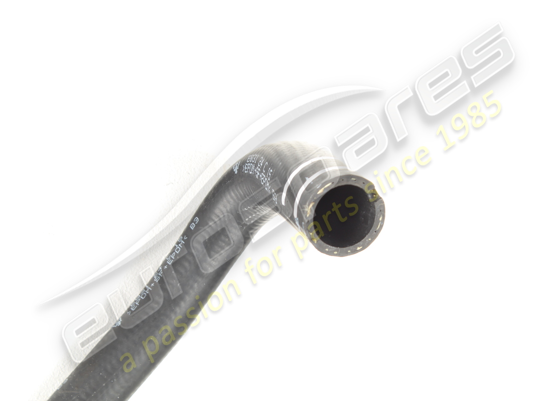 TUBO NUEVO MASERATI DEL RADIADOR SECUNDARIO. NÚMERO DE PIEZA 670003288 (3) tubo nuevo maserati del radiador secundario. número de pieza 670003288 (3)