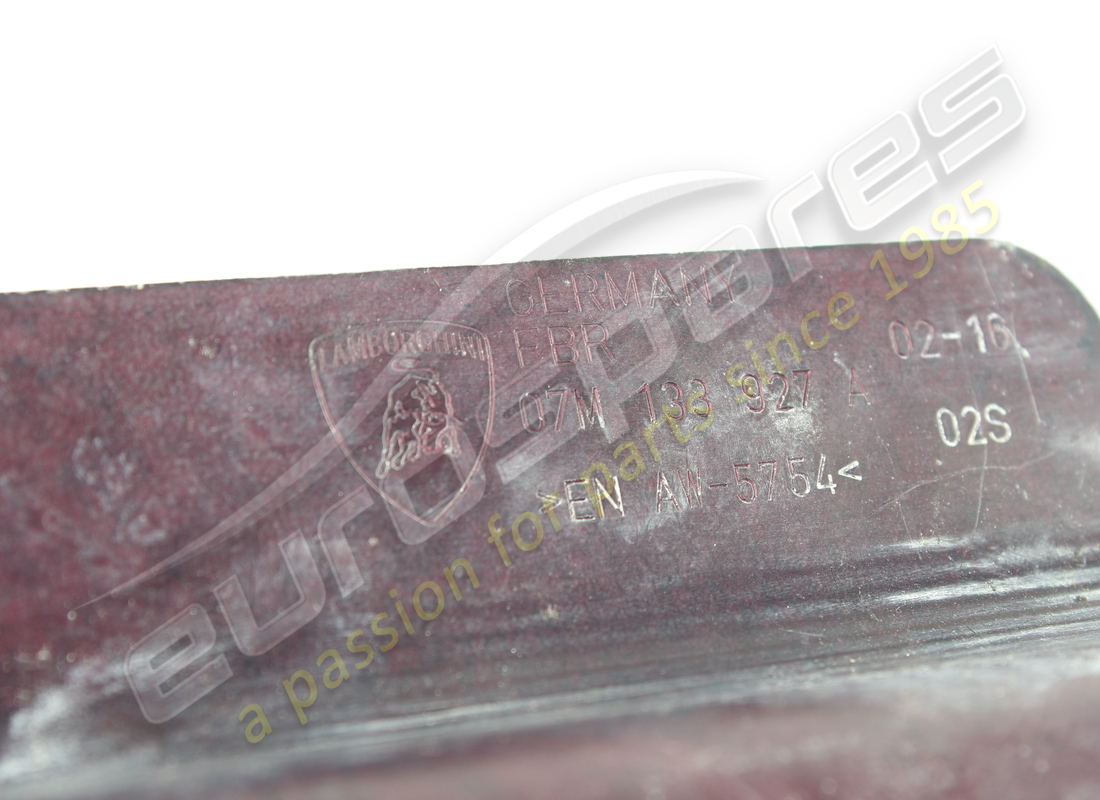 ESCUDO LAMBORGHINI USADO. NÚMERO DE PARTE 07M133927A (4) escudo lamborghini usado. número de parte 07m133927a (4)