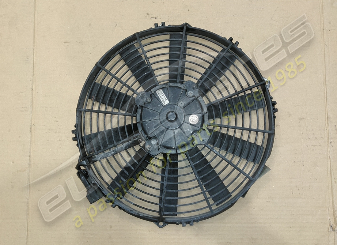 ELECTROVENTILADOR Ferrari USADO COMPLETO. NÚMERO DE PARTE 155063 (1)