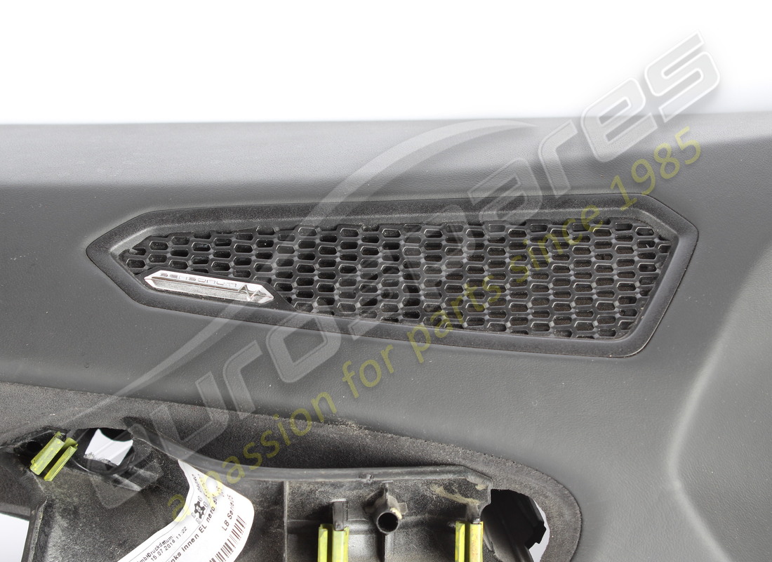 panel de puerta lamborghini usado. número de pieza 4t1867107p (2)