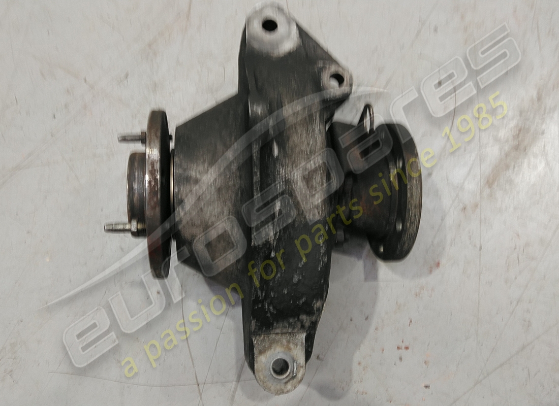 ACOPLAMIENTO DEL EJE DEL CUBO Y MONTANTE VERTICAL USADOS Eurospares COMPLETOS. NÚMERO DE PARTE EAP1384304 (1)