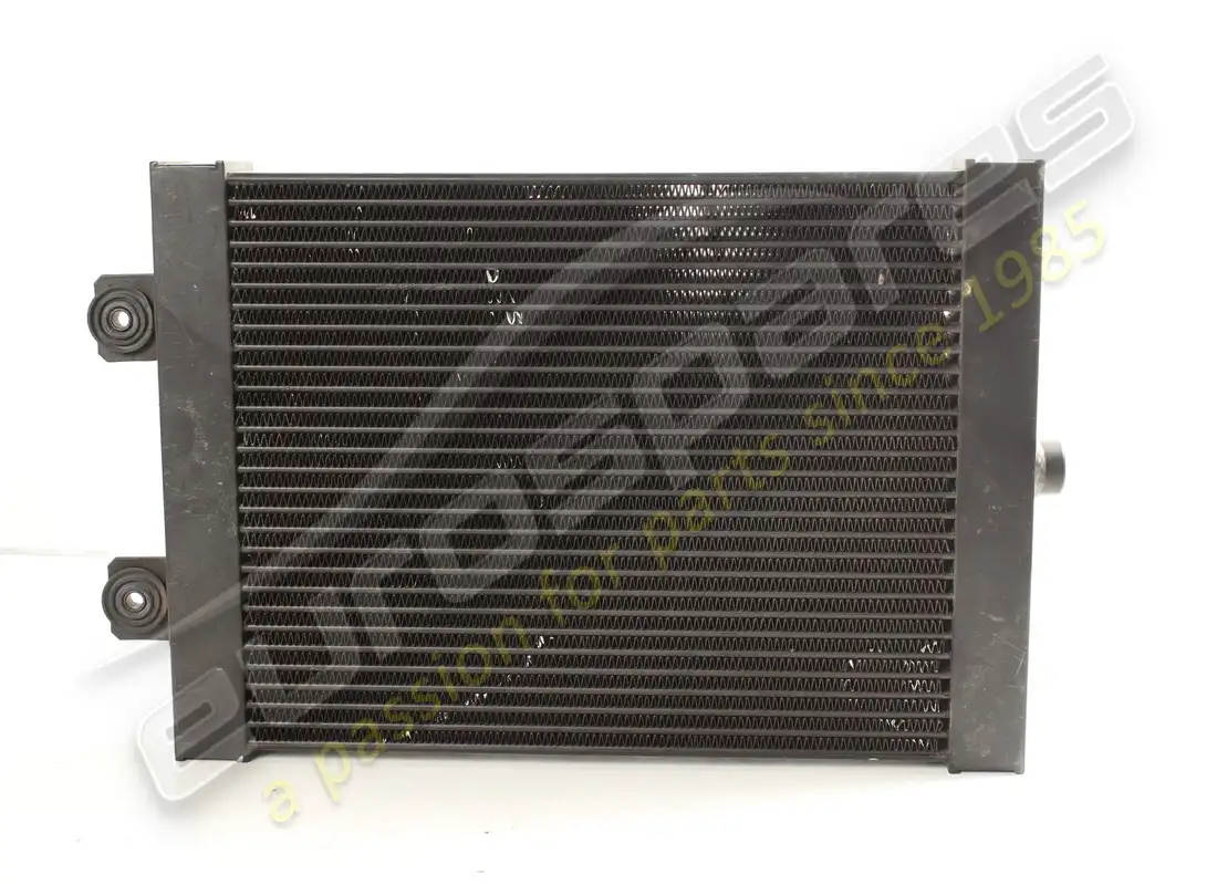 ENFRIADOR DE ACEITE Lamborghini USADO. NÚMERO DE PARTE 07M117021A (1)