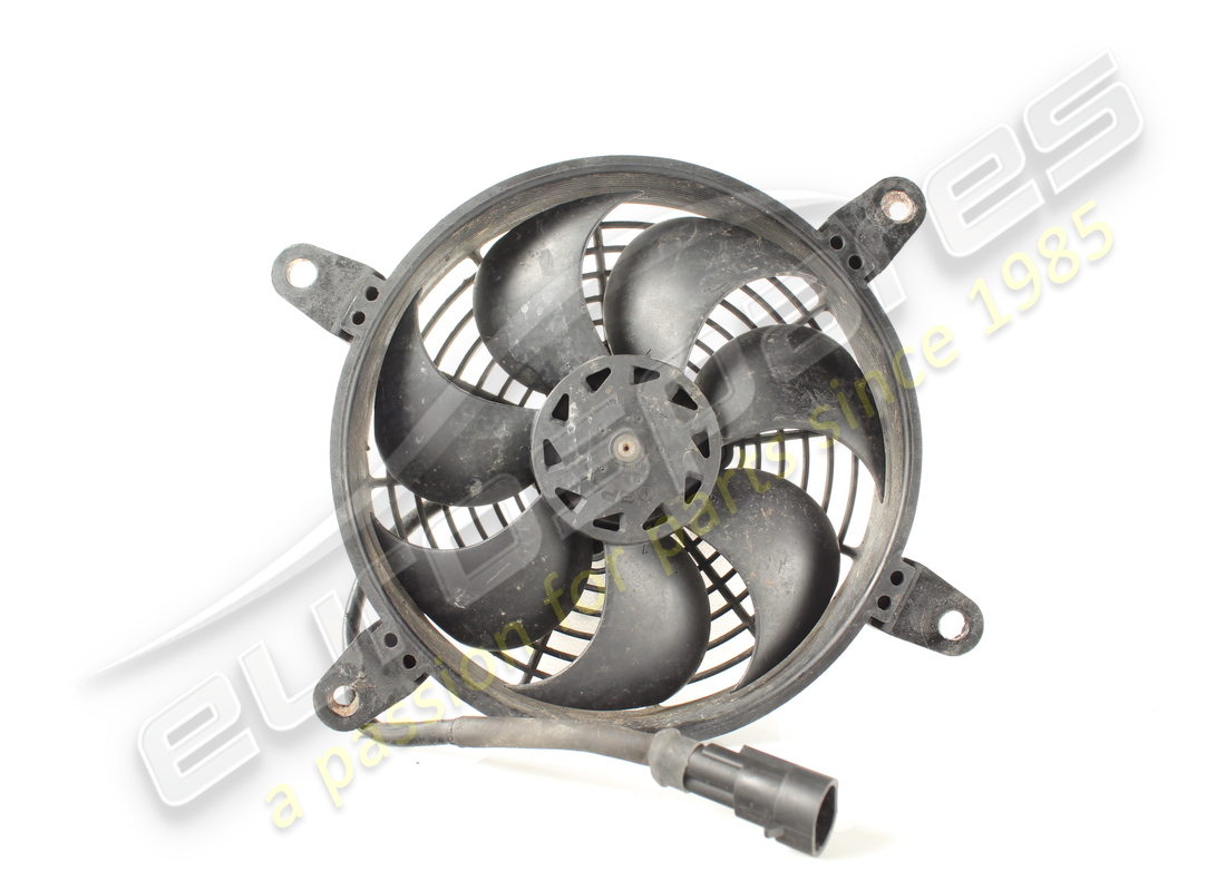 VENTILADOR ELÉCTRICO COMPLETO USADO Ferrari. NÚMERO DE PIEZA 277070 (1)
