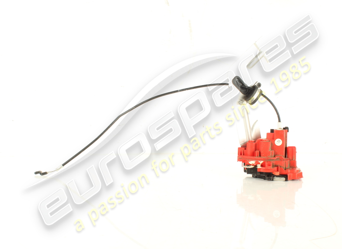 cerradura de puerta izquierda ferrari usada. número de parte 83987700 (1)