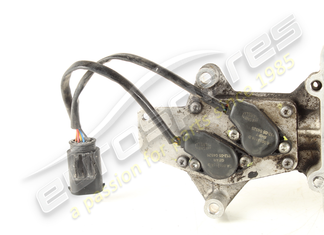 actuador maserati usado con tapa. número de parte 183064 (6)