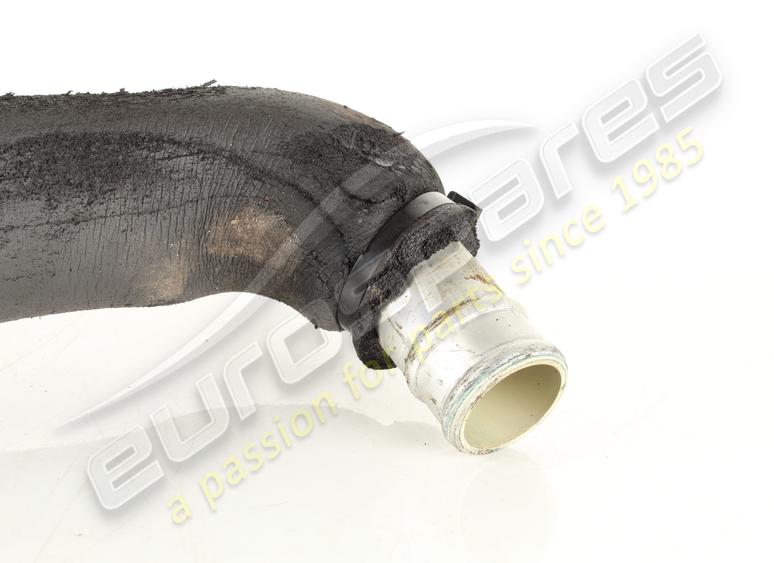 TUBERÍA DE AGUA IZQUIERDA USADA FERRARI. NÚMERO DE PIEZA 122856 (3) tubería de agua izquierda usada ferrari. número de pieza 122856 (3)