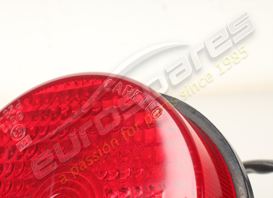 NUEVO FERRARI LUZ TRASERA CON REFLECTOR OE. NÚMERO DE PARTE 20082301 (2) nuevo ferrari luz trasera con reflector oe. número de parte 20082301 (2)