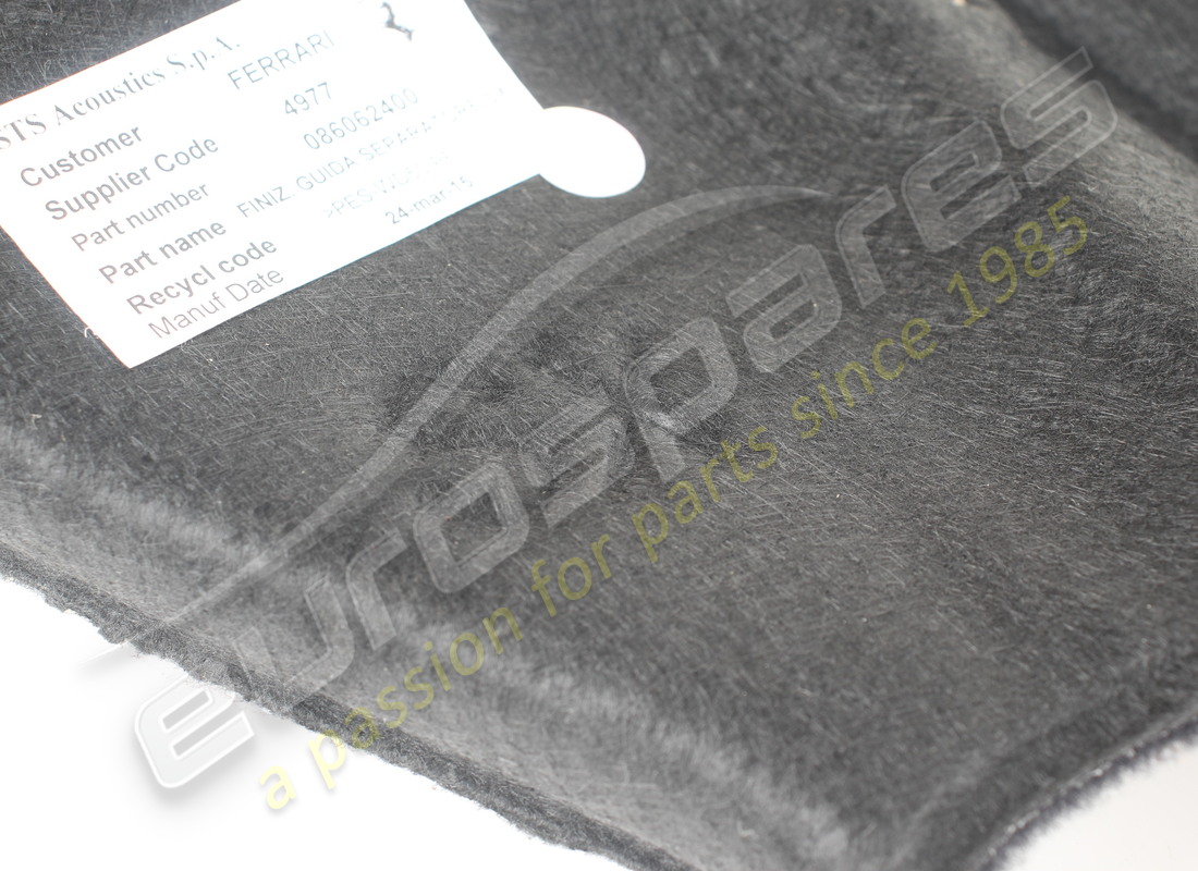 USADO FERRARI GUÍA IZQUIERDA. NÚMERO DE PIEZA 86062400 (4) usado ferrari guía izquierda. número de pieza 86062400 (4)