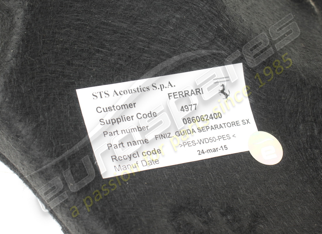 USADO FERRARI GUÍA IZQUIERDA. NÚMERO DE PIEZA 86062400 (3) usado ferrari guía izquierda. número de pieza 86062400 (3)