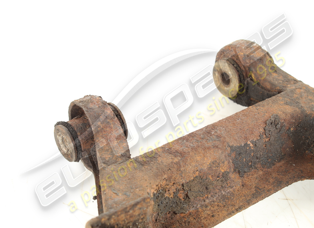 palanca inferior de suspensión trasera izquierda ferrari usada. número de pieza 117806 (2)