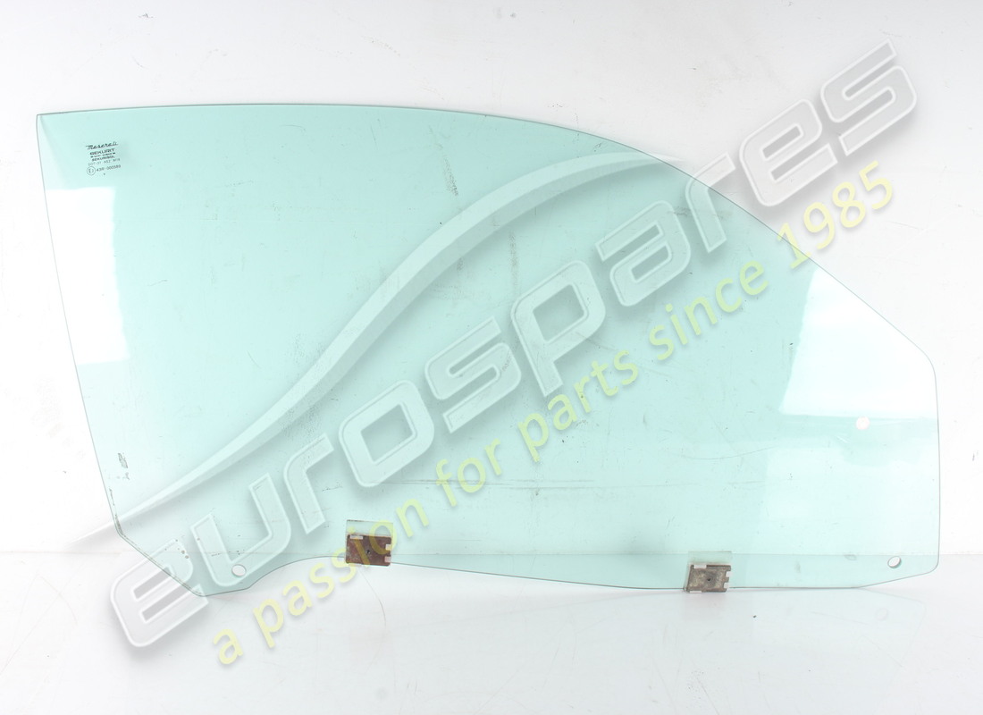 USADO Maserati VIDRIO DE PUERTA DERECHA M338 . NÚMERO DE PARTE 387700306 (1)