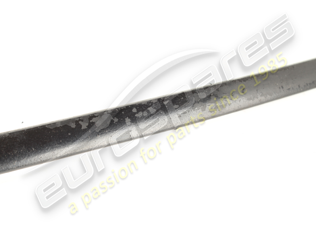 JUEGO DE MOLDURAS PARA LÁMPARA FRONTAL FERRARI USADO. NÚMERO DE PARTE 60998800 (2) juego de molduras para lámpara frontal ferrari usado. número de parte 60998800 (2)