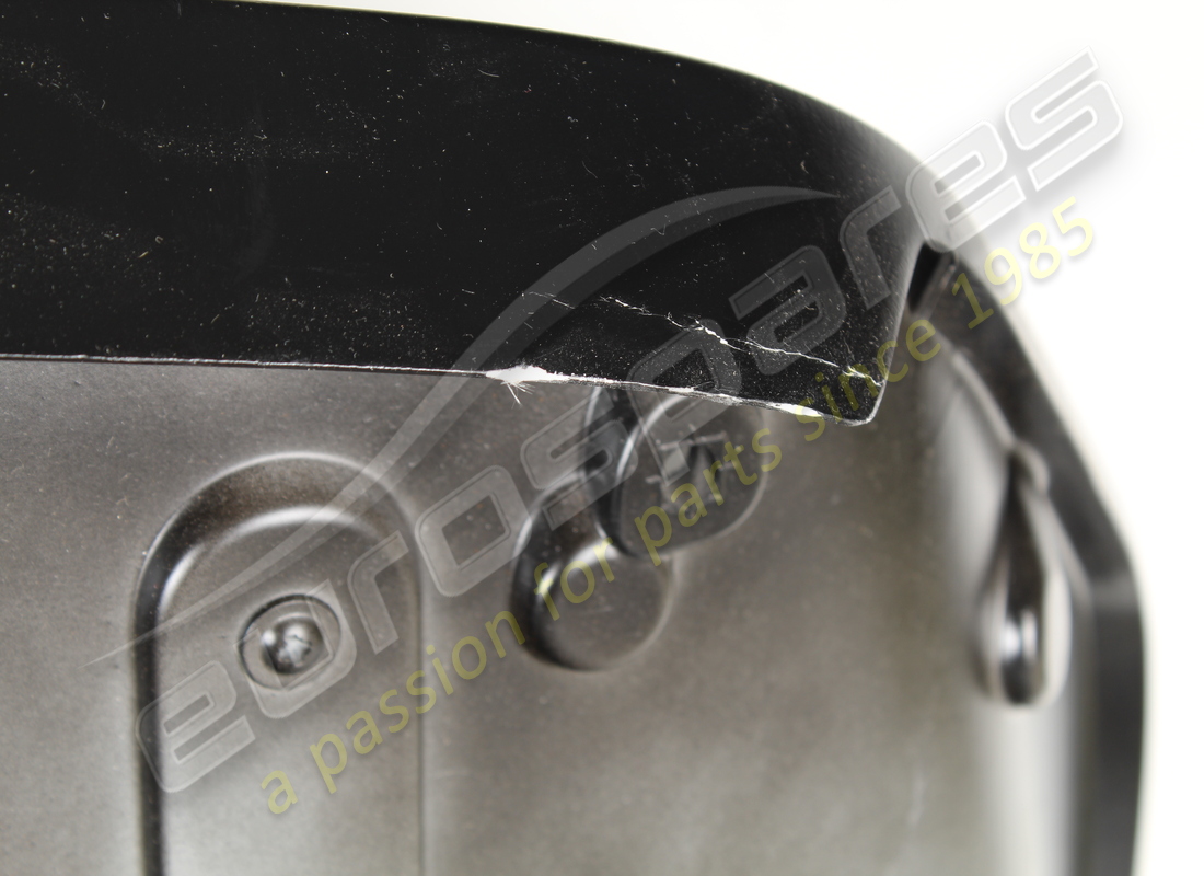 NUEVO (OTRO) FERRARI DIFUSOR TRASERO NEGRO. NÚMERO DE PARTE 69140500 (6) nuevo (otro) ferrari difusor trasero negro. número de parte 69140500 (6)