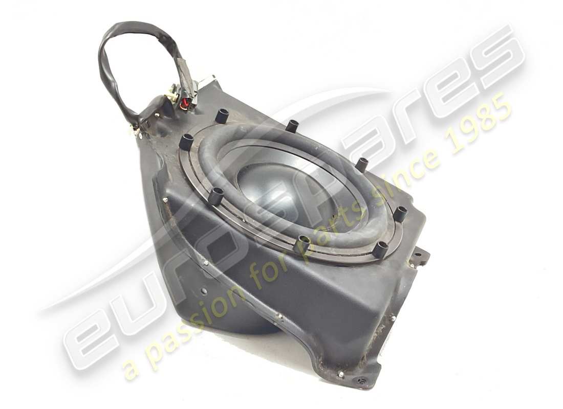caja aston martin usada, sub woofer, premium. número de parte 6g4318808gc (2)