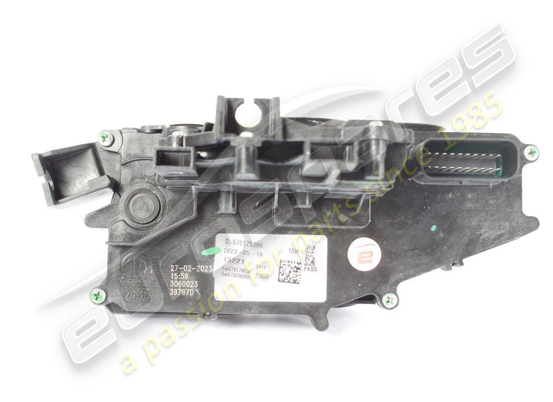 usado maserati cerradura de puerta delantera izquierda rhd número de pieza 670175388 (1)