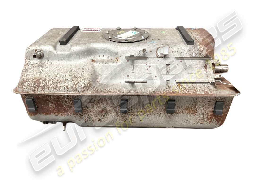 conjunto de tanque y bote de aston martin usado. número de parte bg433411296 (2)