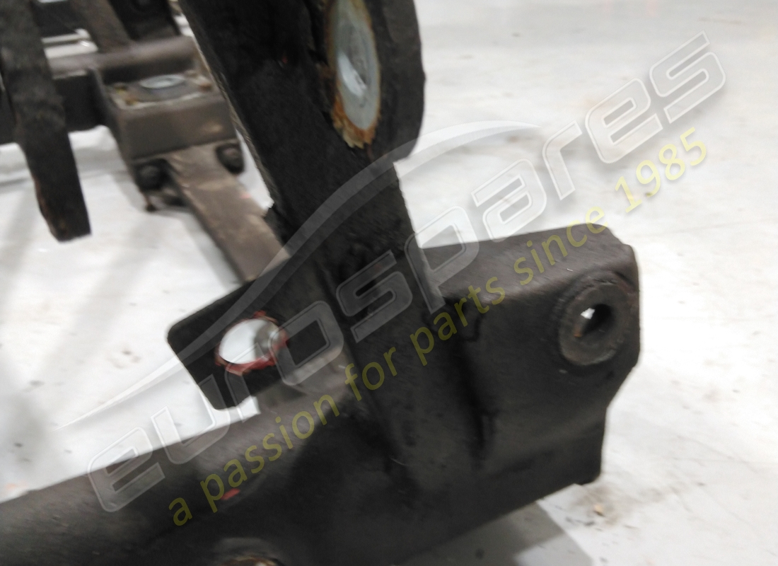 bastidor del motor ferrari dañado. número de parte 65098600 (2)