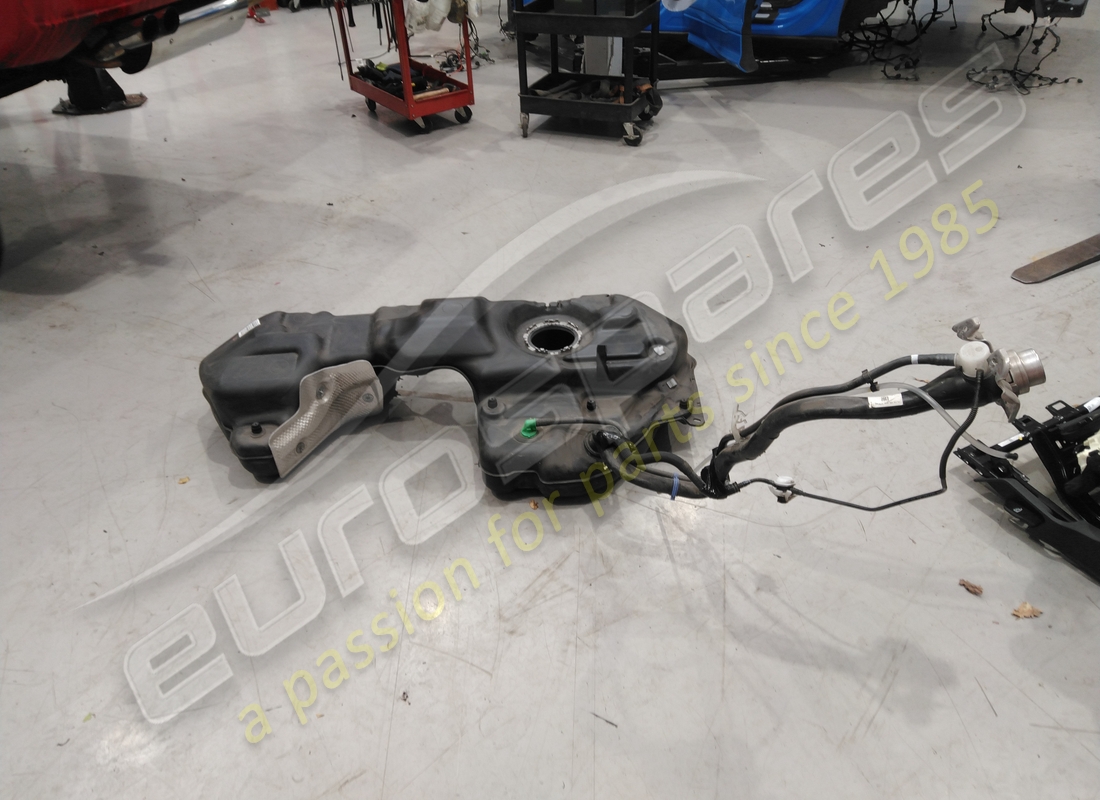 usado lamborghini número de pieza del depósito de combustible 4m0201021gl