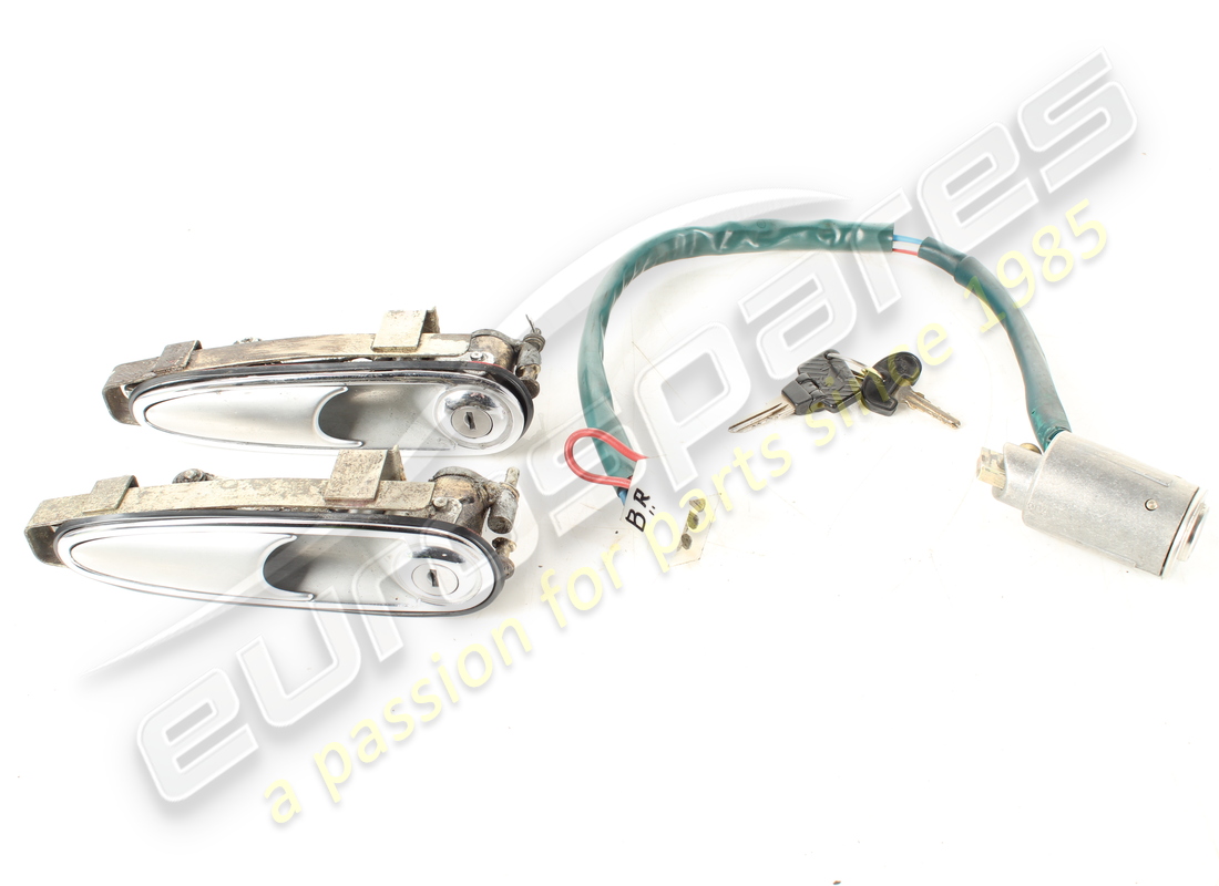 ENCENDIDO Y CERRADURAS DE PUERTA USADOS Eurospares CON LLAVES Y MANIJAS. NÚMERO DE PIEZA EAP1729619 (1)