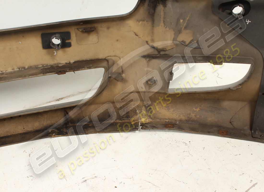 CONJUNTO DE CUBIERTA Aston Martin DAÑADO, PARACHOQUES DELANTERO, PDC, FILA. NÚMERO DE PIEZA 6G4317D957AD (1)