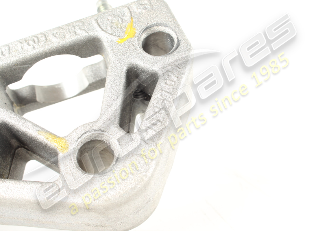 abrazadera de retención lamborghini usada. número de pieza 470857021 (4)