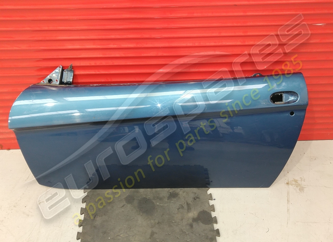 usado ferrari número de pieza de la puerta izquierda 63481700