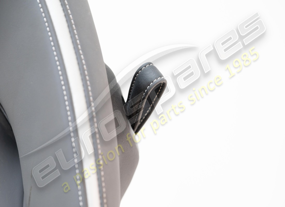 dañado ferrari estilo estándar completamente eléctrico seats con centro de alcántara y almohadillas de cuero, caballo cosido en el reposacabezas. número de pieza eap1563082 (14)
