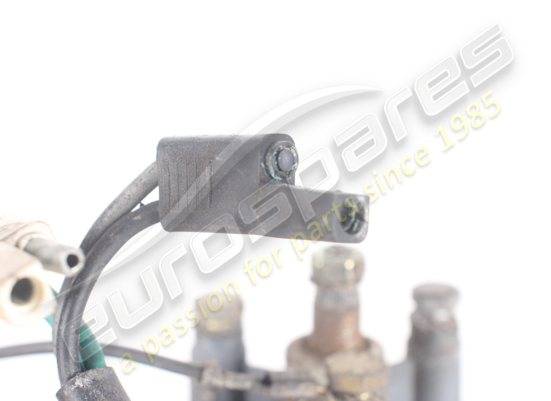 MOTOR ELEVADOR DE FAROS FERRARI USADO. NÚMERO DE PARTE 172534 (7) motor elevador de faros ferrari usado. número de parte 172534 (7)