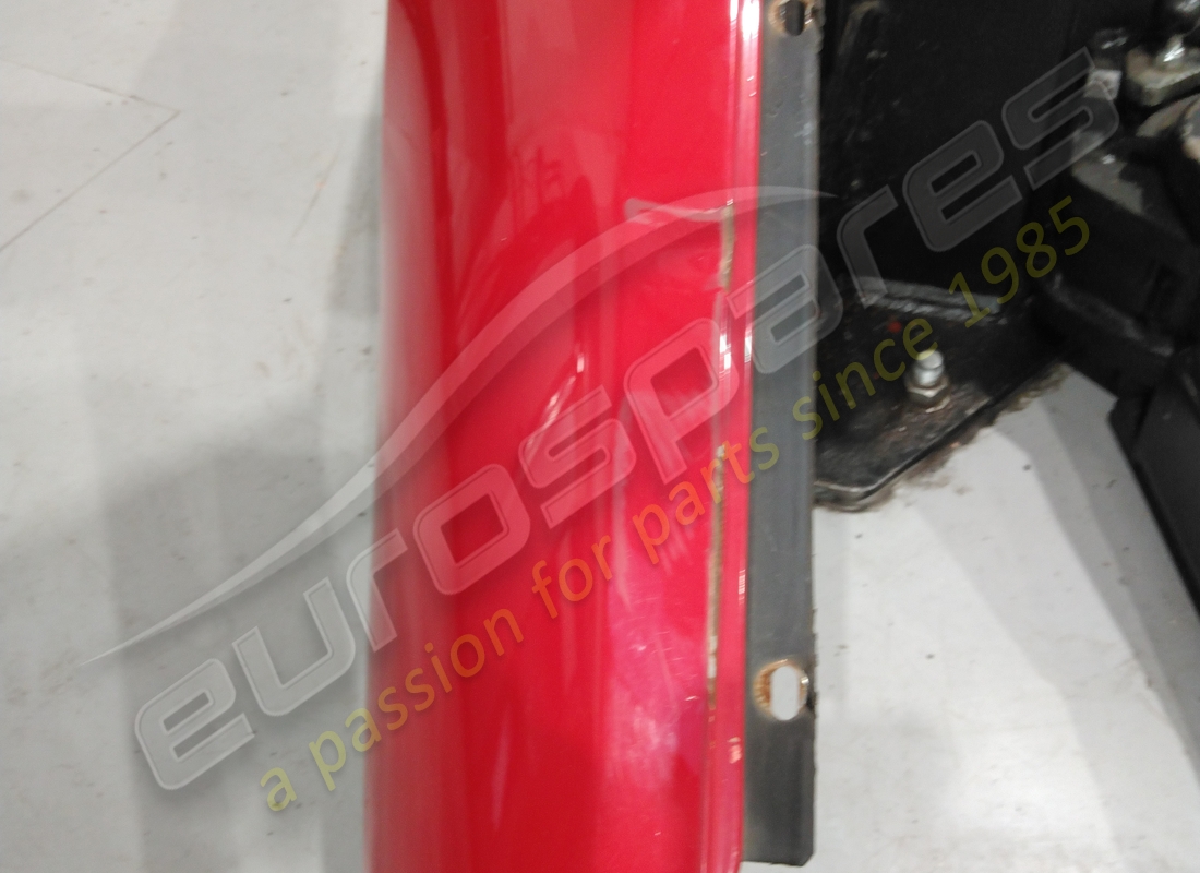 dañado ferrari guardabarros delantero derecho completo. número de parte 63962100 (3)