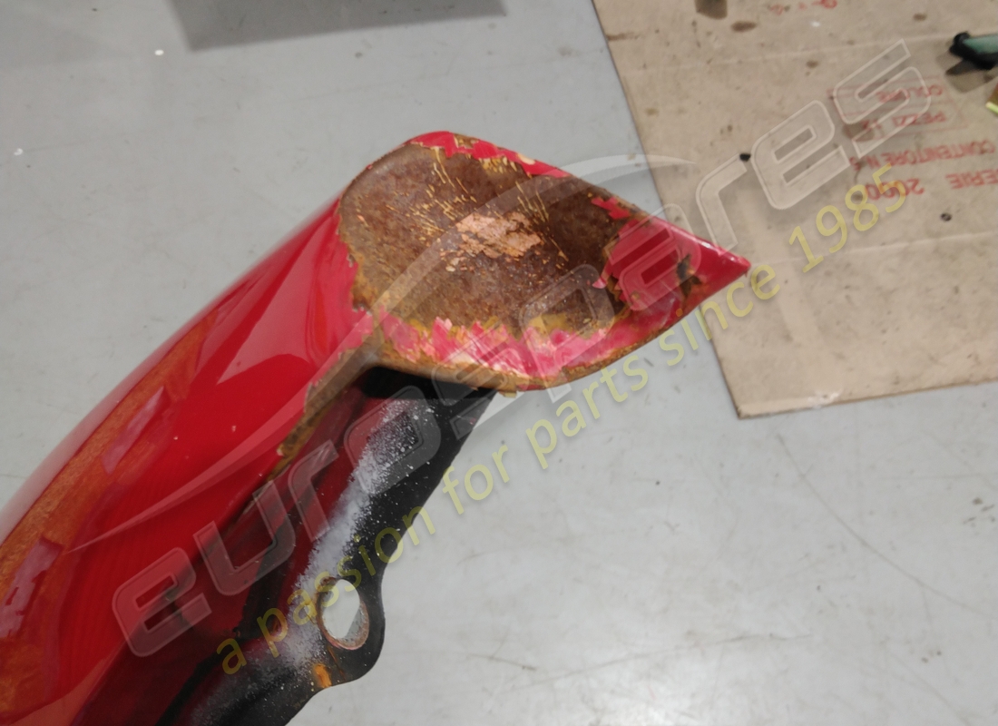 dañado ferrari guardabarros delantero derecho completo. número de parte 63962100 (6)