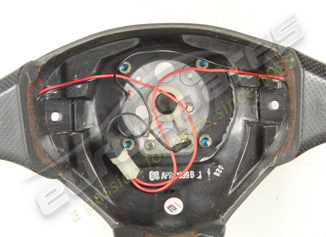 RUEDA DE DIRECCIÓN MASERATI USADA, L. NEGRA (STD). NÚMERO DE PARTE 387800104 (4) rueda de dirección maserati usada, l. negra (std). número de parte 387800104 (4)