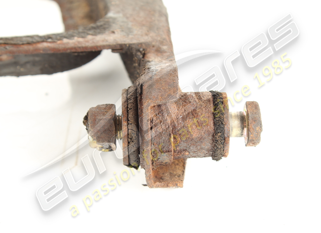 palanca inferior de suspensión trasera izquierda ferrari usada. número de pieza 117806 (5)