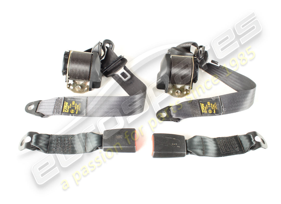 KIT DE CINTURONES DE SEGURIDAD TRASERO Maserati USADO M338A. NÚMERO DE PARTE 388150018 (1)