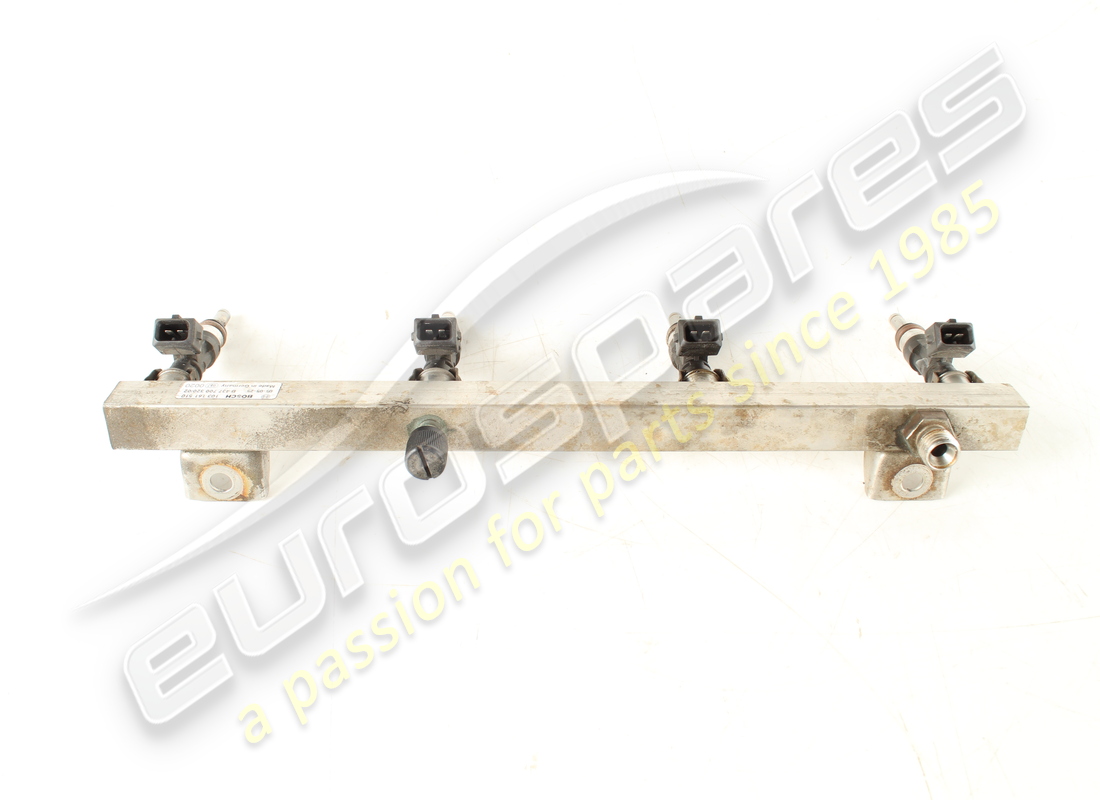 TUBO DE COMBUSTIBLE MASERATI USADO CON INYECTORES. NÚMERO DE PARTE 215337 (3) tubo de combustible maserati usado con inyectores. número de parte 215337 (3)