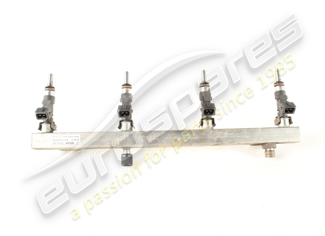 TUBO DE COMBUSTIBLE MASERATI USADO CON INYECTORES. NÚMERO DE PARTE 215337 (4) tubo de combustible maserati usado con inyectores. número de parte 215337 (4)