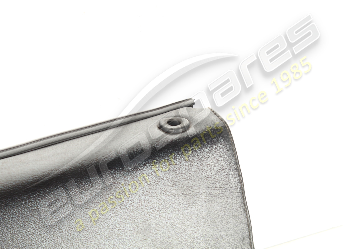 panel derecho ferrari usado. número de parte 61774000 (2)