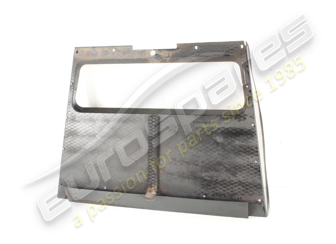 escudo ferrari usado. número de parte 61205100 (4)