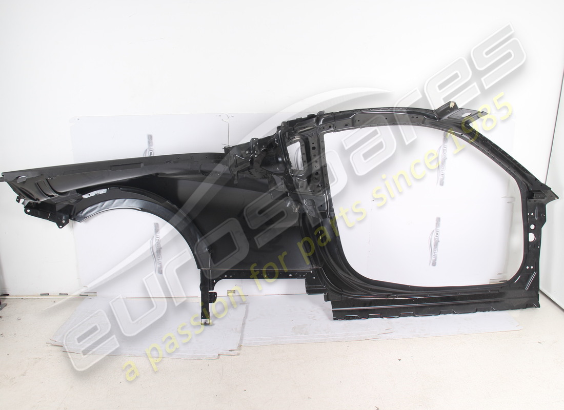 NUEVO (OTRO) FERRARI FLANCO IZQUIERDO. NÚMERO DE PARTE 81288211 (4) nuevo (otro) ferrari flanco izquierdo. número de parte 81288211 (4)