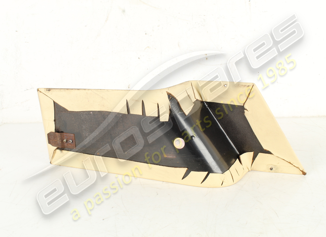 moldura ferrari rh usada. número de parte 61163200 (2)