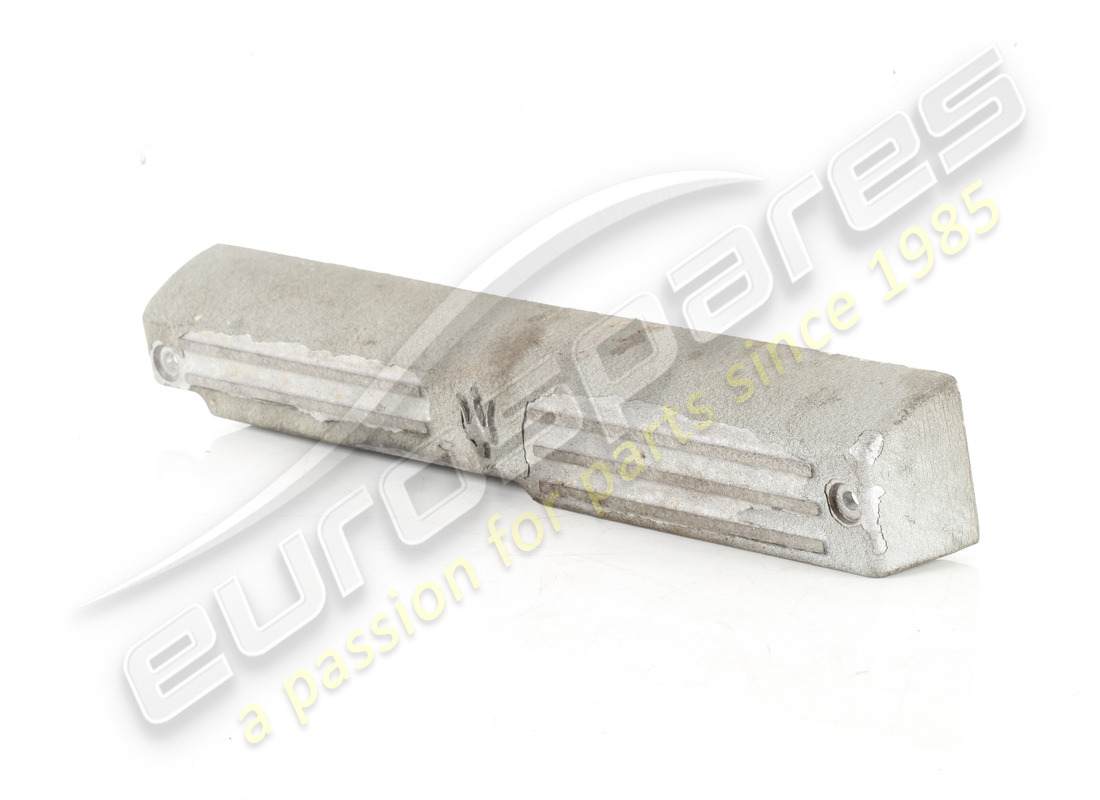 cubierta de bobina superior derecha maserati usada. número de pieza 585000860 (2)