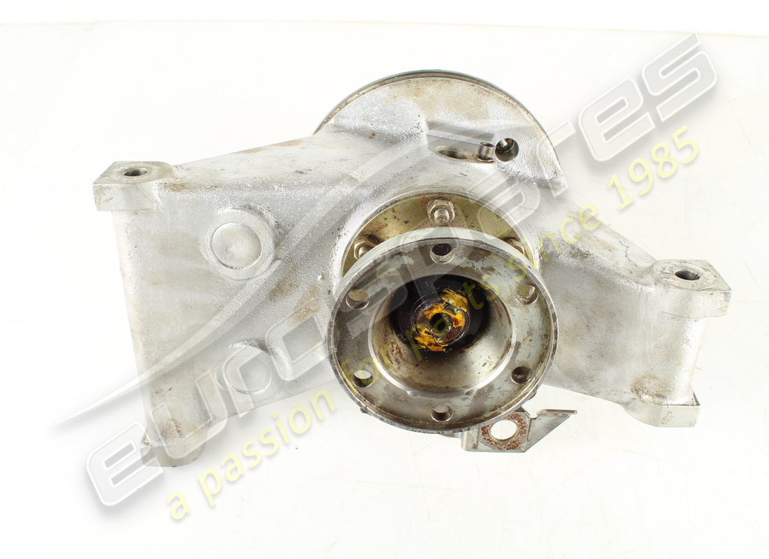 BUJE TRASERO DERECHO FERRARI USADO. NÚMERO DE PARTE EAP1726470 (4) buje trasero derecho ferrari usado. número de parte eap1726470 (4)